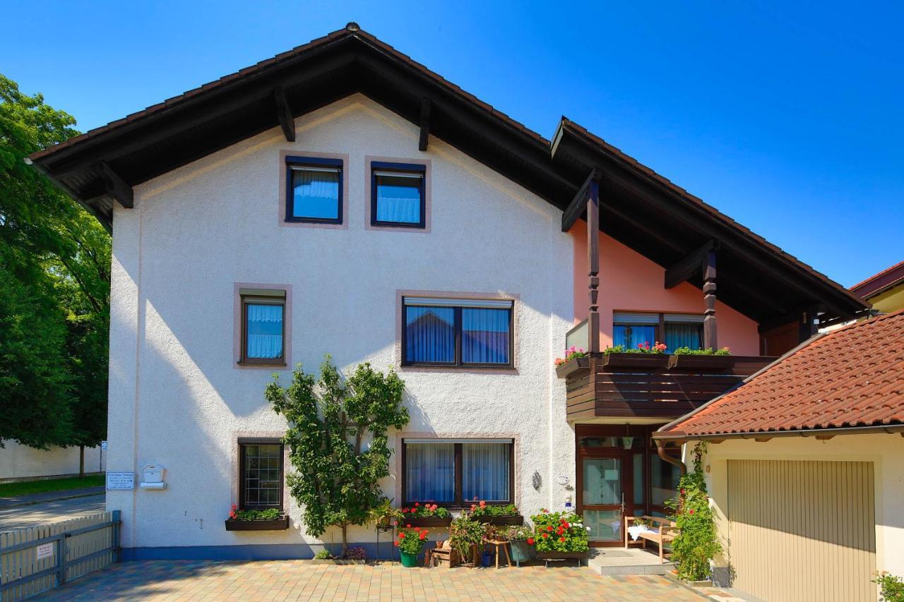 Haus Moser Altotting Luaran gambar